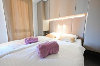 O'LIVE PREMIUM Mobile Home - 1