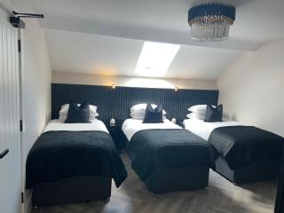 128 Anfield Road - 5