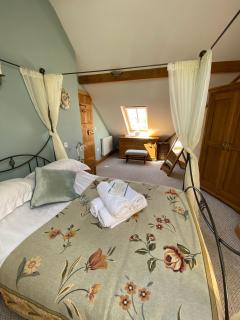 Cart-Tws Bach cosy three bedroom home near St Davids and Pembrokeshire coast path - 8