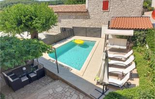 4 Bedroom Amazing Home In Porec - 3