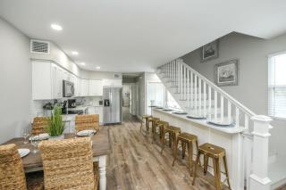 Island Time East - 6