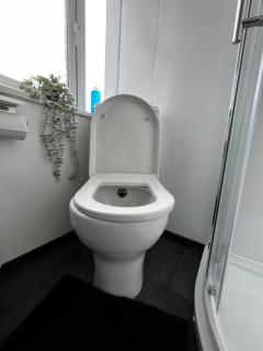 Luxury Suites near Wembley Stadium, Wembley Arena, London Designer Outlet - London - 1