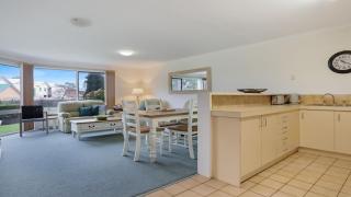 Unit 3 52 Fishpen Road Merimbula - Merimbula - 4