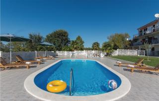 Stunning Apartment In Vrsar With Wifi - Vrsar - 4