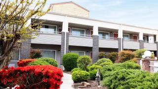 Magnuson Hotel Virginia Beach - 2