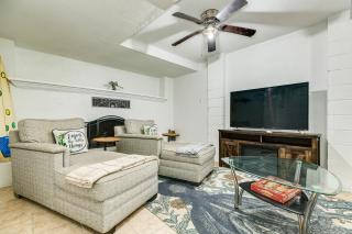 Peaceful Hideaway House - Galveston - 4
