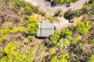 Smoky Mountain Views, Mtn Views, Hot Tub, WIFI, 560 FREE tickets each paid day! - Sevierville - 2