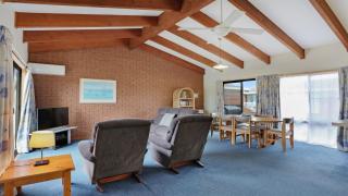 Unit 5 of 11 Beach Street Merimbula - Merimbula - 5