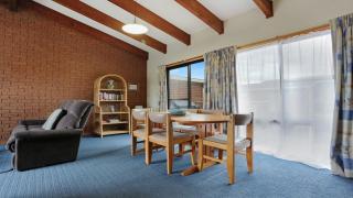 Unit 5 of 11 Beach Street Merimbula - 4