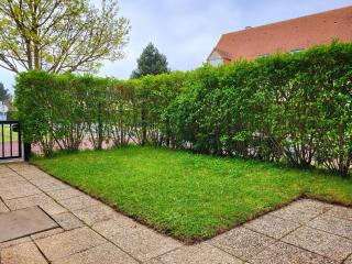 Appartement cosy 4 pers, jardin privé, accès direct plage, proche commerces, parking inclus - FR-1-465-95 - Merville-Franceville-Plage - 7