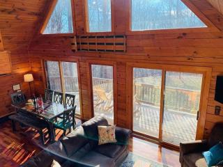 Spectacular Log Cabin Home 45 minutes to Asheville - Marion - 5