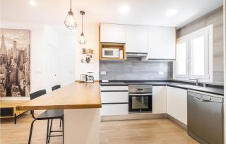 Beautiful Apartment In El Campello - El Campello - 4