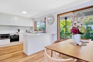 Bateau Bay Family Escape - Magical sunset views - Bateau Bay - 6