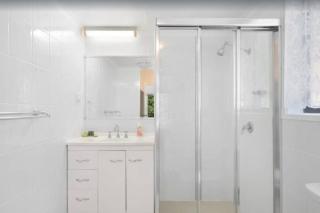 Salerno - Hosted by Burleigh Letting - Gold Coast - 7