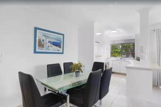 Salerno - Hosted by Burleigh Letting - Gold Coast - 6