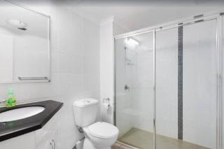 Salerno - Hosted by Burleigh Letting - Gold Coast - 4