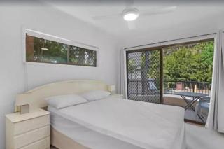 Salerno - Hosted by Burleigh Letting - Gold Coast - 3