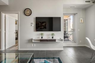 City View 1BR Downtown Calgary - 8