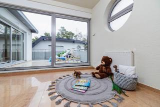 Apartament HAPPY - BASEN, PLAŻA, OCHRONA 24h - 3 SYPIALNIE dla maksymalnie 8 osób - 4