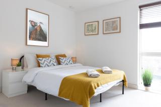 Spacious 2 Bed Apartment in Central Location - London - 0