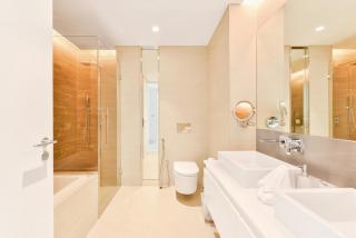 Luxe 3 BR Oceanfront Apartment in the heart of Bluewaters Island - Dubai - 1