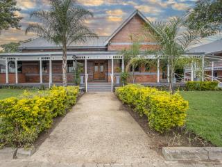 The Cannon Lodge - Newcastle - 9