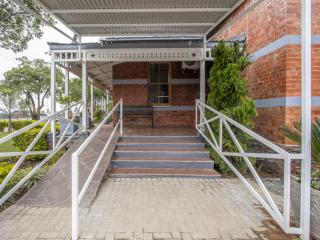 The Cannon Lodge - Newcastle - 7