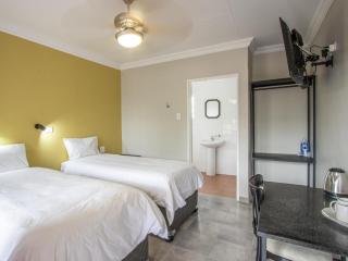 The Cannon Lodge - Newcastle - 6