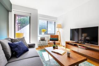 Chelsea 1BR w Balcony Gym Doorman NYC-162 - Nova Iorque - 0