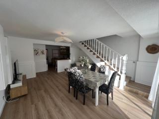 San Juan Beach, White House - 2