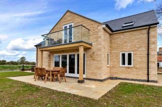 Finest Retreats - The Roost - Stamford - 0