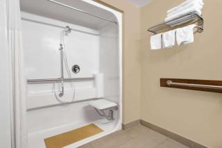 Ramada by Wyndham Hendersonville - Hendersonville - 7