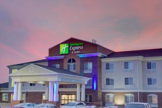 Holiday Inn Express & Suites Le Mars by IHG - 1