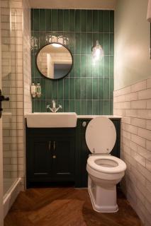 Berkshire Arms by Chef & Brewer Collection - 6