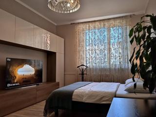 VIP Квартира Подобово Центр, 2 кімнати, Смарт ТВ, Документи - Riwne - 8