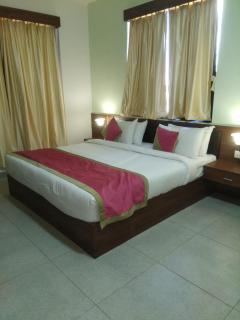 The Royal Castle Resort & Convention Center - Khirasra - 6