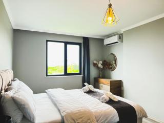 Heaven Next Luxury Suites - 8