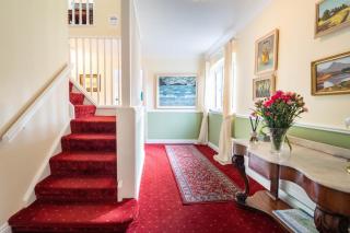 Ashe's Accommodation - Room only - 8