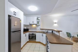 Zion Escapes Cairns City Waters Edge Family Apartment - Cairns - 8