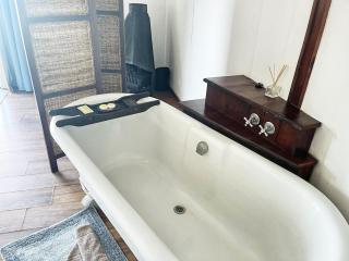 Kob Inn Beach Resort - - 1
