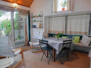 Maison 2 ch. à Locmaria, 800m de la plage, jardin clos, animaux OK, équipements complets - FR-1-418-158 - Locmaria - 4