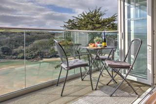 The Tower, 5 Corisande Manor - 2