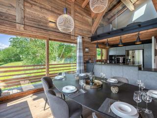 Chalet Luxe 12 Pers. Face aux Pistes avec Skiroom, Garage, Salle de Sport et Services Inclus - FR-1-569-19 - 3
