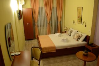 Hotel Pine - Skopje - 3