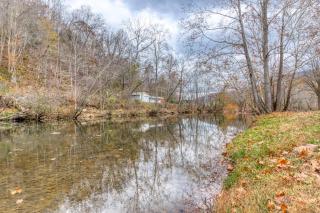 Newly remodeled 4BR lodge on Wolf Creek - Pearisburg - 2