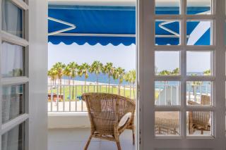 Apartamento con terraza con vistas al mar - 0