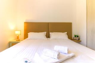 SELECT'soHOME - Magnifique T2 sur les hauteurs d'Aiguebelle avec piscine privée et vue mer !- ROCCA BELLA - Le Lavandou - 8