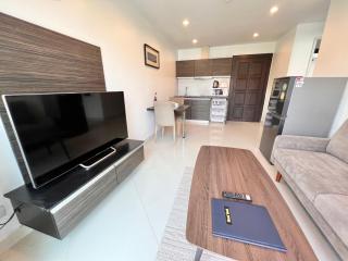 RENOVATED 1 Bedroom Condo in Park Lane - Jomtien Beach - 0