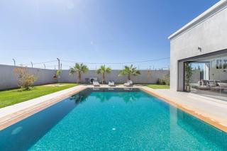 Villa Coquelicot, modern style avec jacuzzi, piscine Chauffée - 3