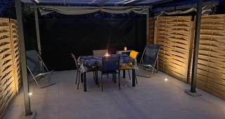 Le Cap d'Agde, Beija Flor, très proche village naturiste, 2 mn à pied, un coin de détente dans la pinède, WIFI GRATUIT - 3